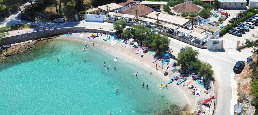 Blue Lagoon Brač & Cool beach club - Boat Tour