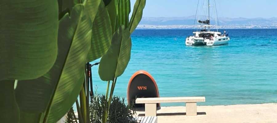 Blue Lagoon Brač & Cool beach club - Boat Tour